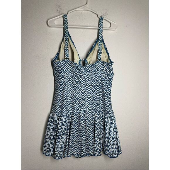 Emerald Bay Perfect Fit Geometric Pattern Women’s Swimsuit Size 20W Blue White - Picture 3 of 10